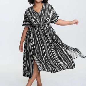 Bloomchic 22-24 midi black white dress dolman short sleeve shirred 22/24 3x